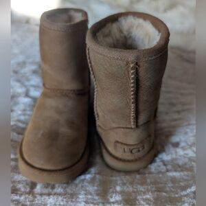 UGG Toddler Boots Size 6